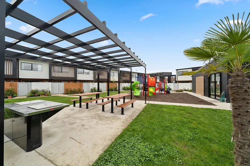 93/1 Rowland Rees Crescent, Greenway, photo 14