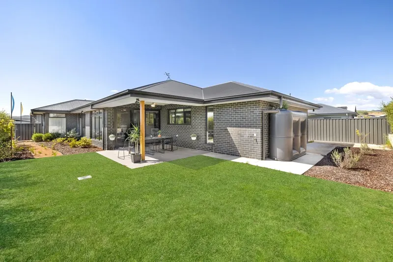 35 Courtney Street, Googong, photo 20