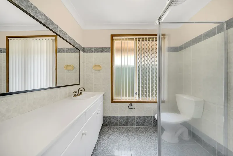 20 Gabriel Avenue, Jerrabomberra, photo 10