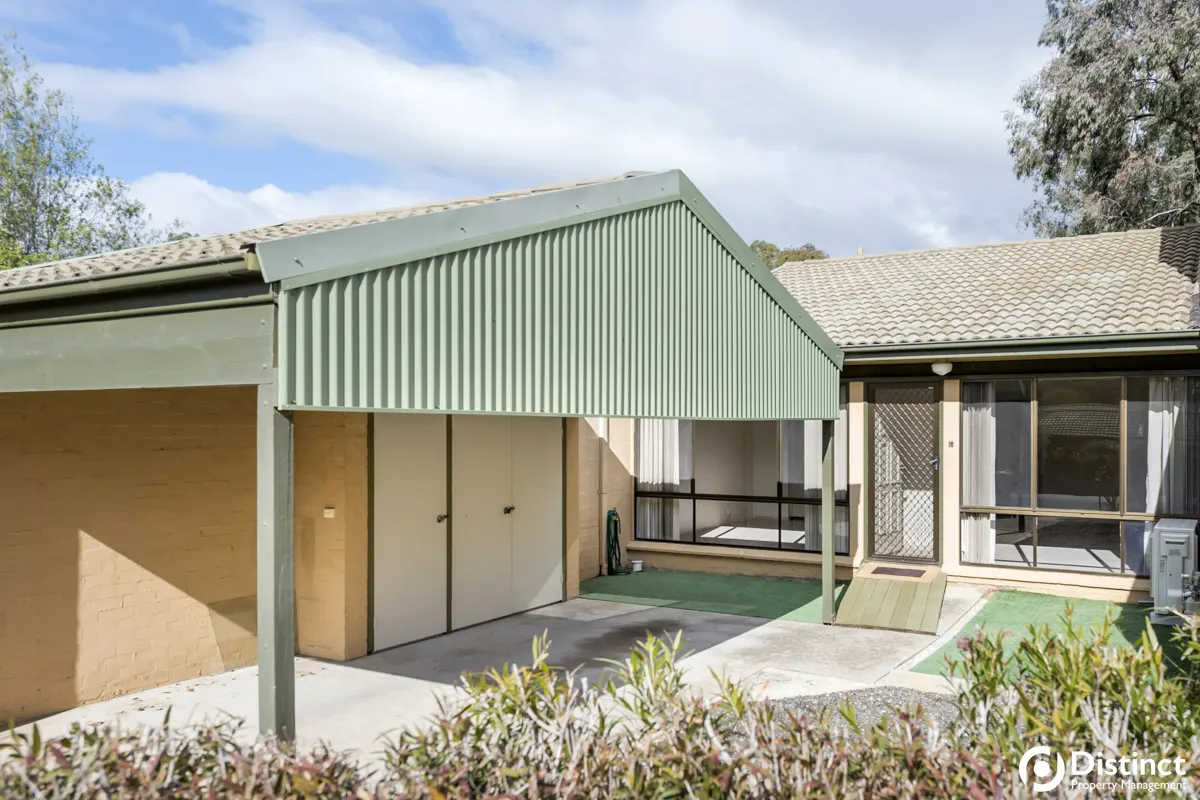 6 Connelly Place, Belconnen, photo 1
