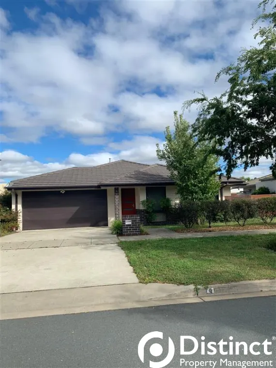 47 Errol Street, Crace, photo 1