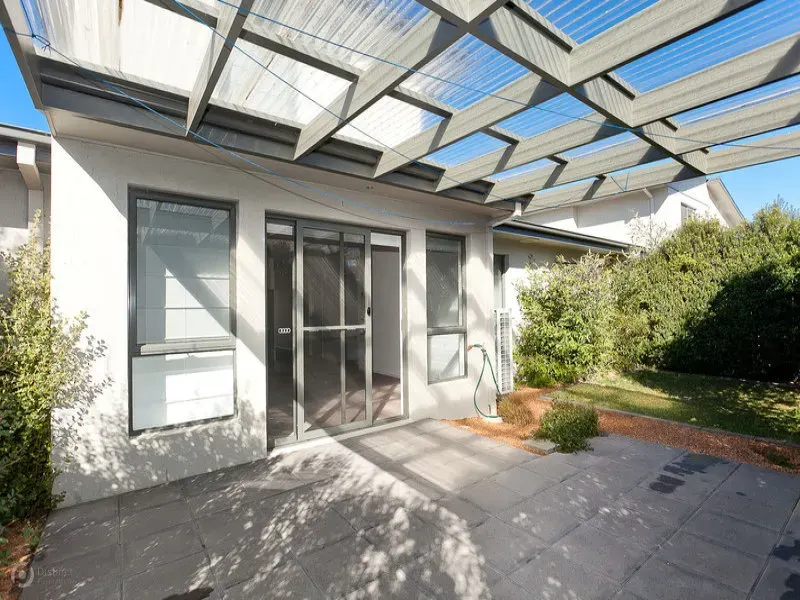 110/215 Aspinall Street, Watson, photo 8