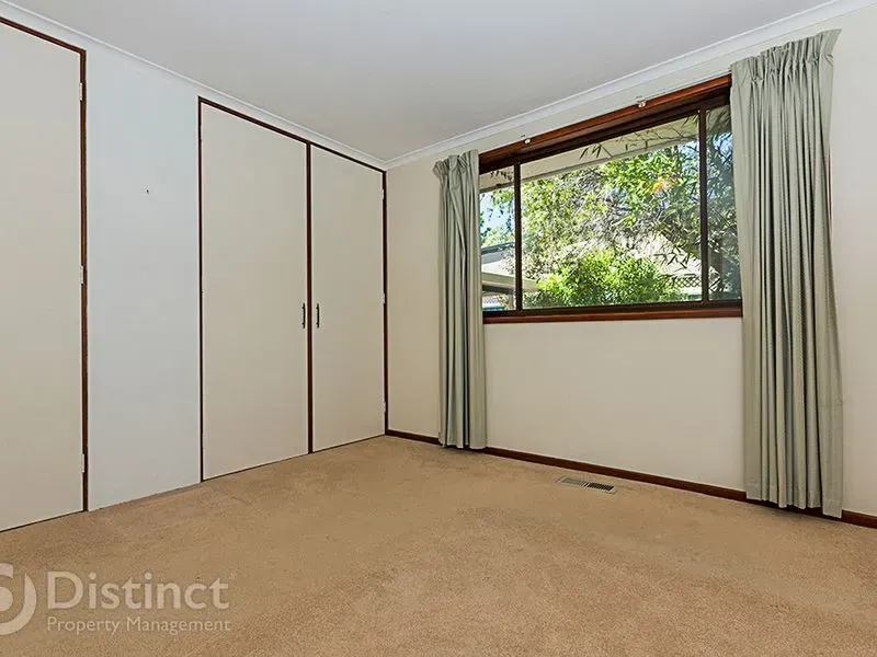 14 Shumack Street, Weetangera, photo 5