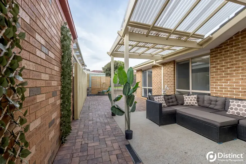 24 Murrung Crescent, Ngunnawal, photo 13