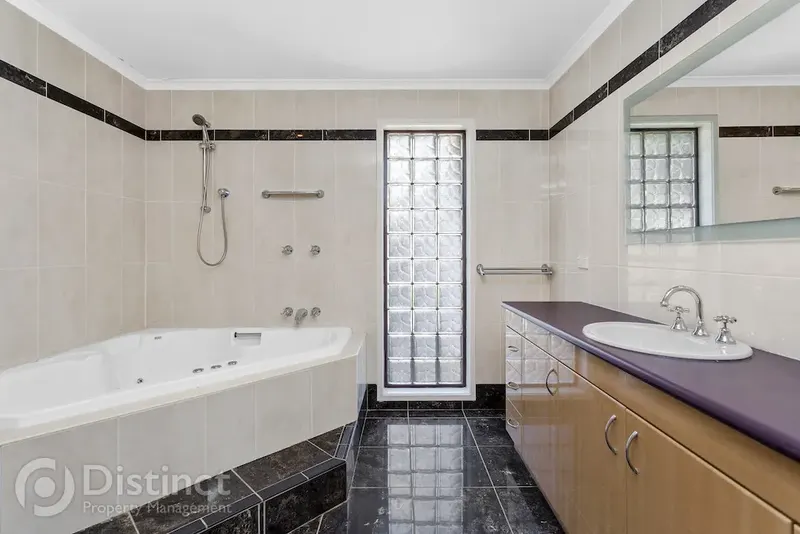 5 Tannabar Place, Isabella Plains, photo 9