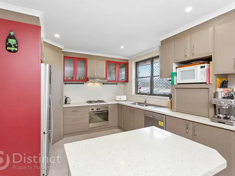 3 Jull Place, Chifley, photo 2