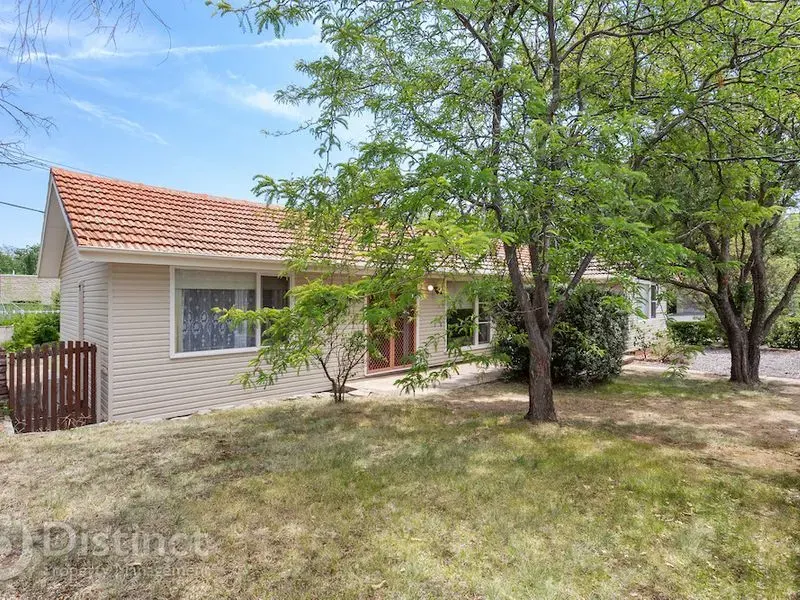 56 Schlich Street, Yarralumla, photo 13