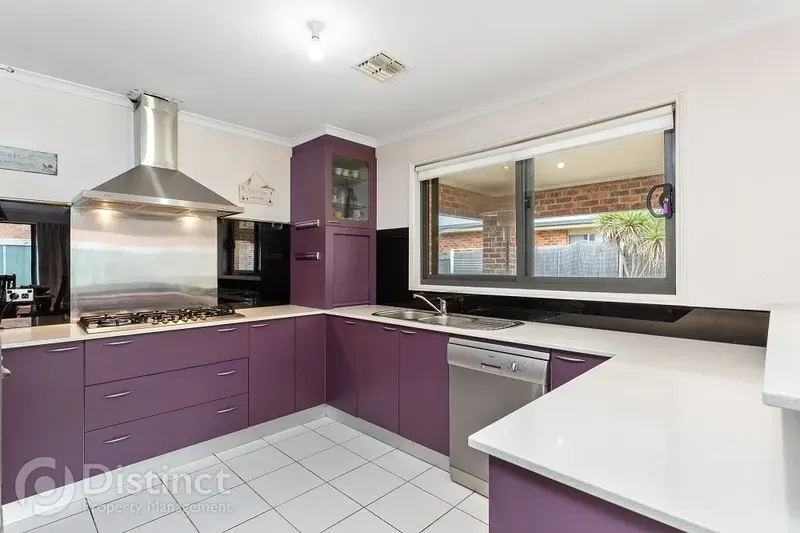 18 Hanrahan Crescent, Dunlop, photo 3