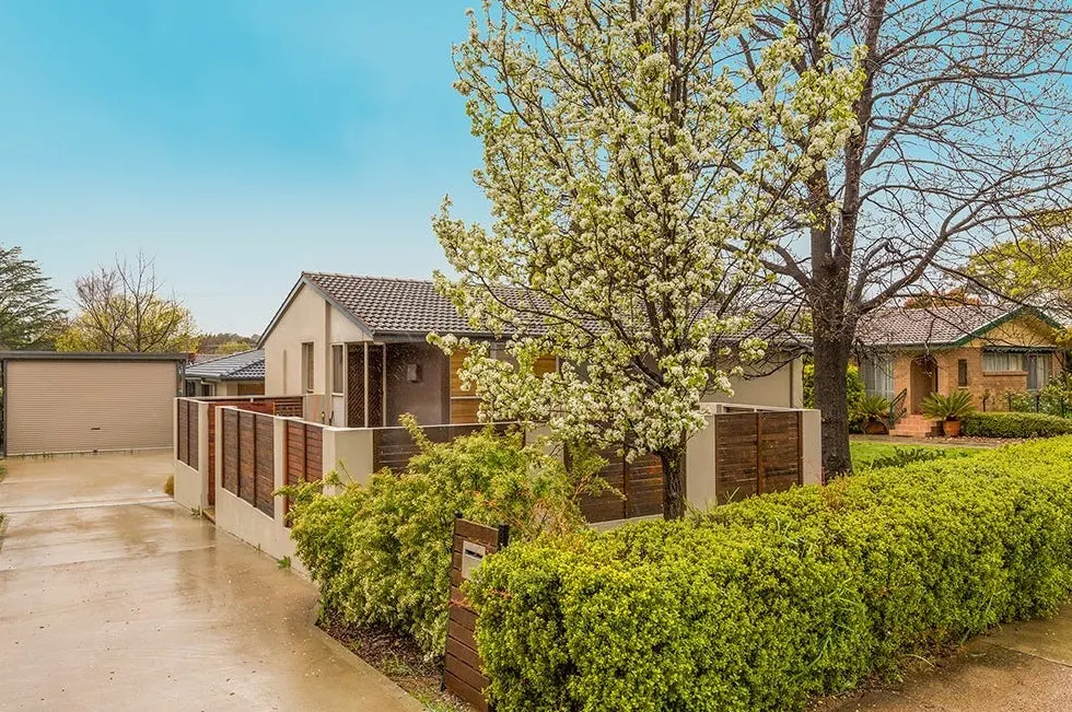 1/22 Lachlan Street, Macquarie, photo 1