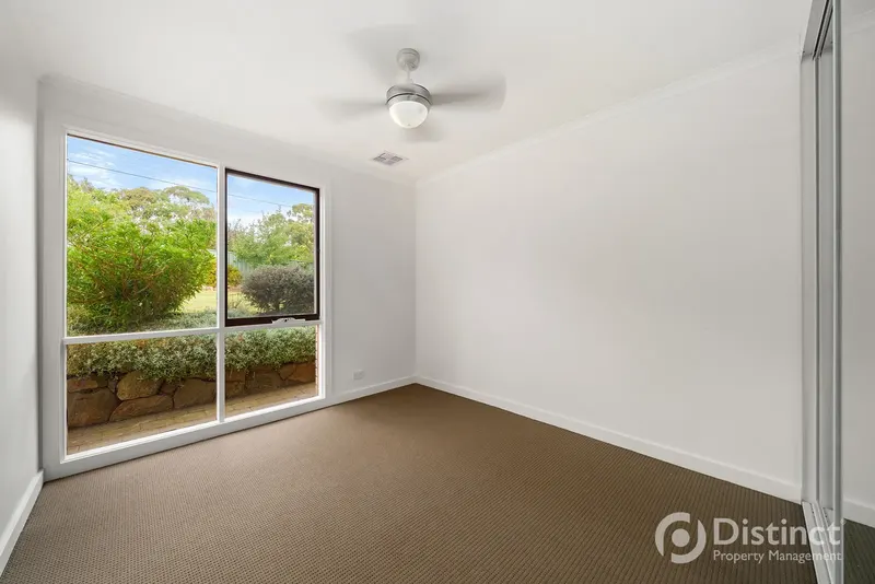 4 Achernar Close, Giralang, photo 18