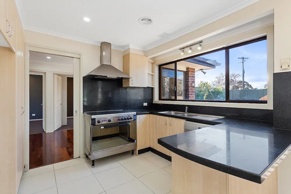 37 Deamer Court, Richardson, photo 1