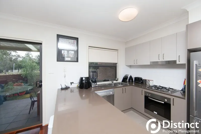 1/1 Ashley Drive, Wanniassa, photo 2