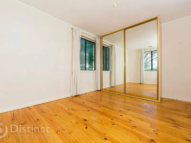 16 Gollan Street, Evatt, photo 7