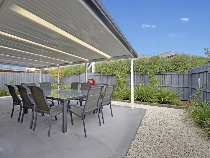 83 Donald Horne Circuit, Franklin, photo 14