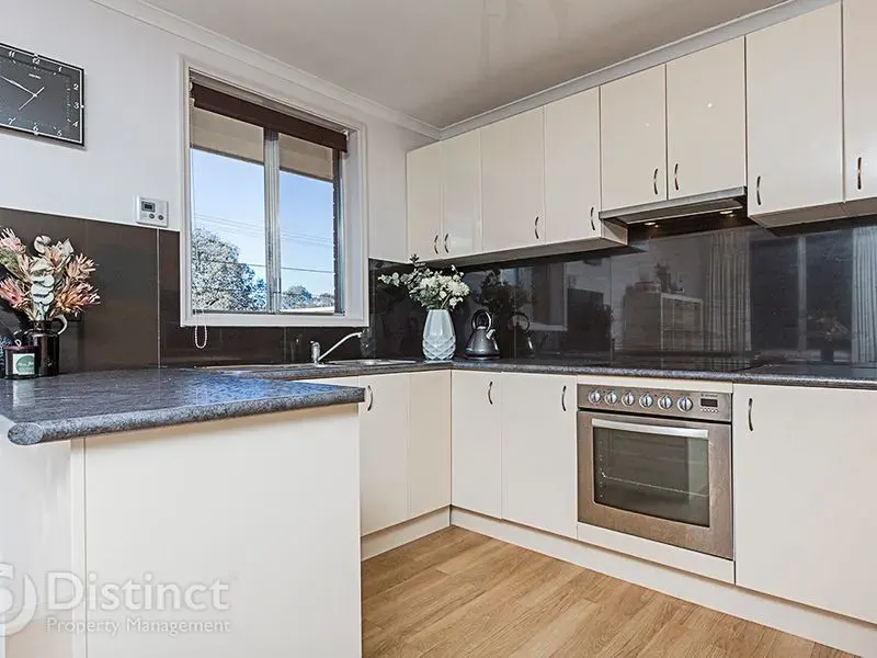 16 Mcmaster Street, Scullin, photo 2