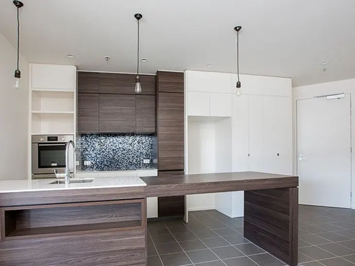 130/45 West Row, City, photo 1