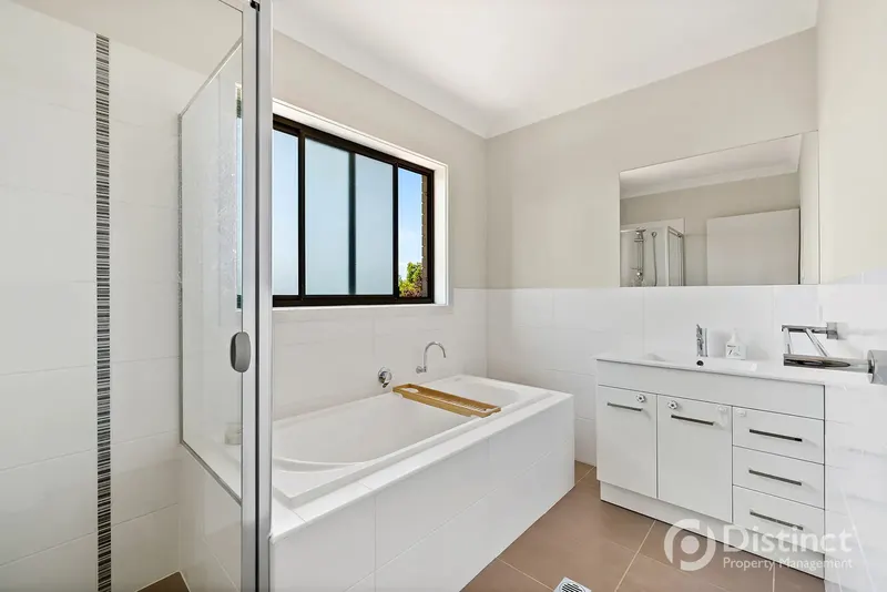 1/12 Lomax Street, Forde, photo 14