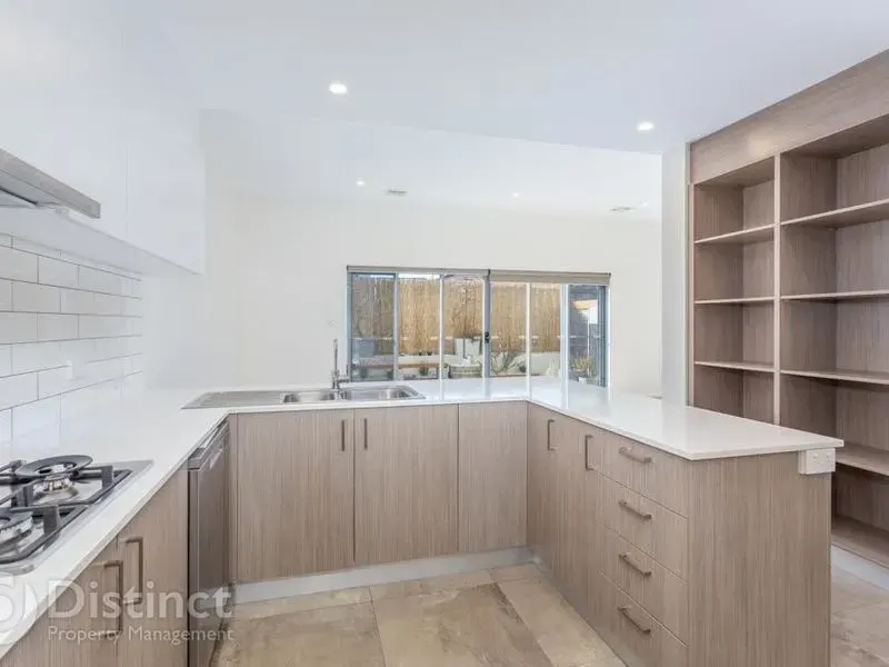 44 Gudamang Street, Ngunnawal, photo 2