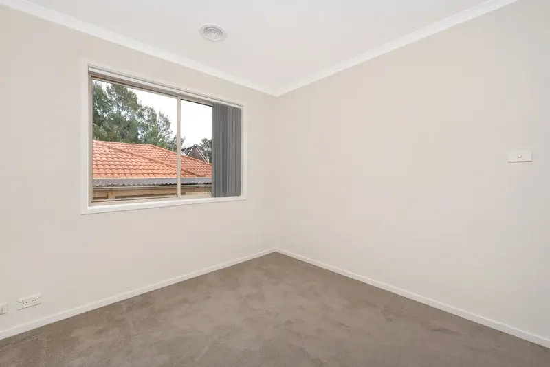 4 Mount Warning Crescent, Palmerston ACT 2913, photo 8