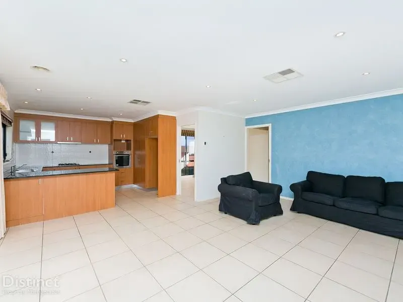 15 Dame Zara Street, Gungahlin, photo 3