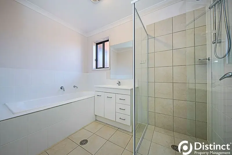 56 Burrumarra Avenue, Ngunnawal, photo 6