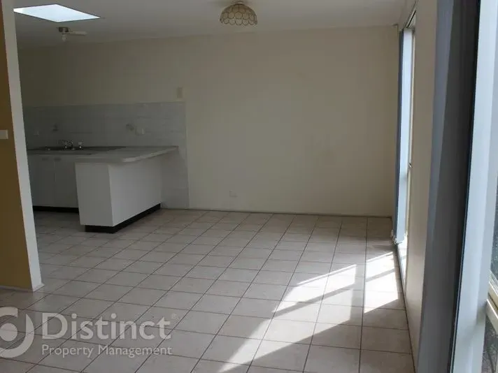 16 Marungul Avenue, Ngunnawal, photo 3