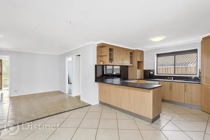 5 Tannabar Place, Isabella Plains, photo 3