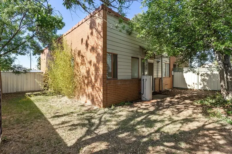 40 Kellermann Close, Holt, photo 10