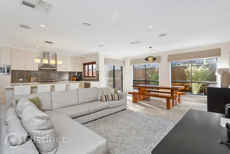 11 Ivy Kent Street, Forde, photo 5