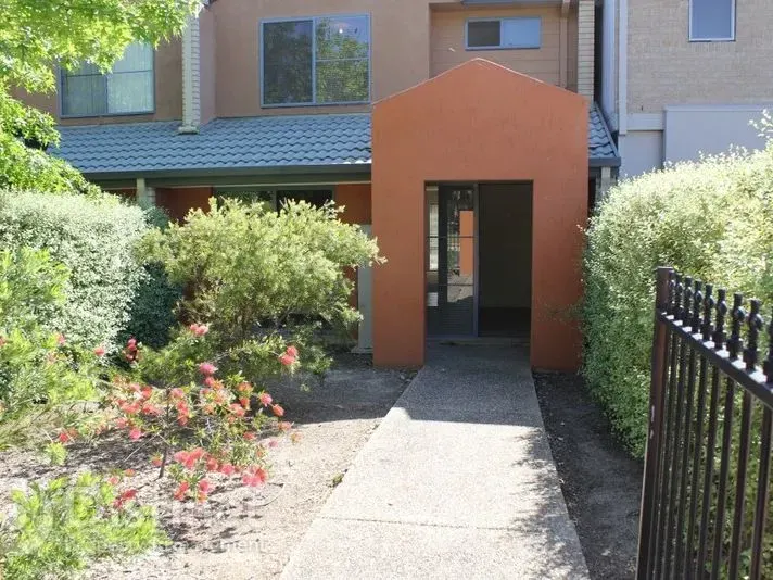 12/15 Wanliss Street, Latham, photo 2