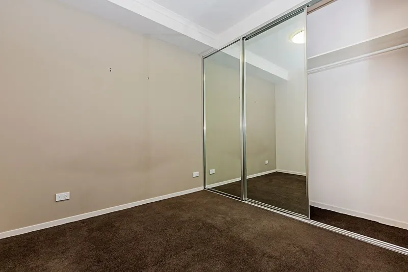 7/56 Cowlishaw Street, Greenway, photo 5