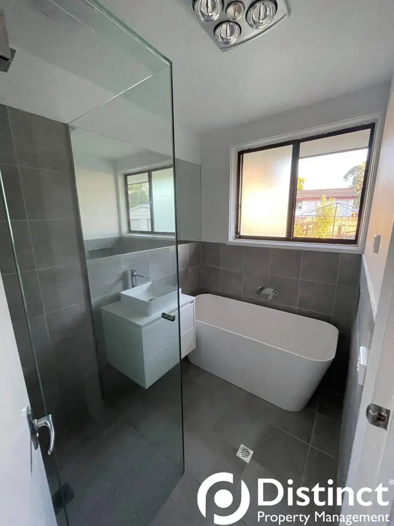 54 Castley Circuit, Kambah, photo 7