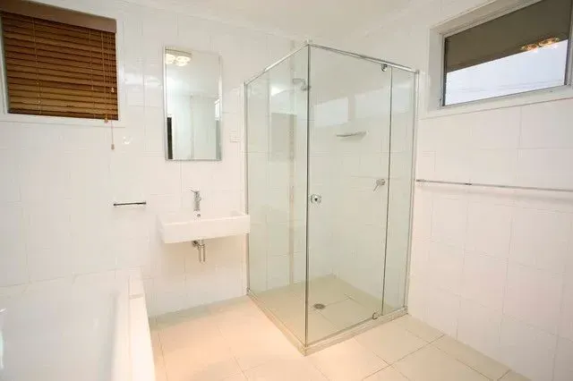 27 Broadbent Street, Scullin ACT 2614, photo 9