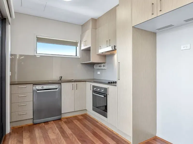 1/70 Nullarbor Avenue, Harrison, photo 2