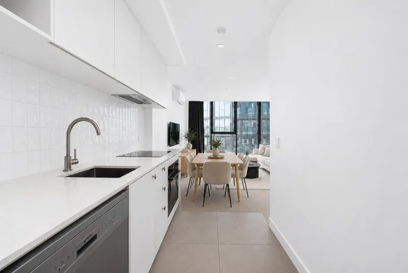 413/220 Melrose Drive, Phillip, photo 2