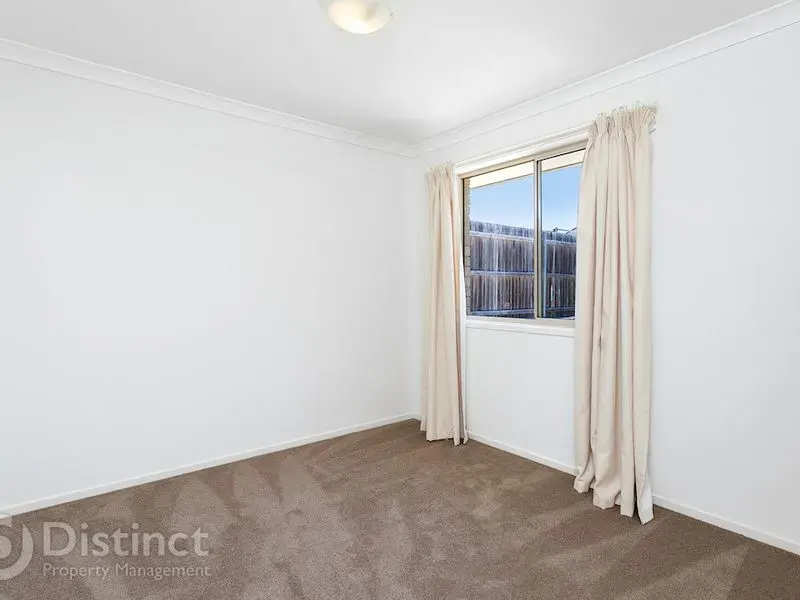 35 Constance Stone Street, Macgregor, photo 8