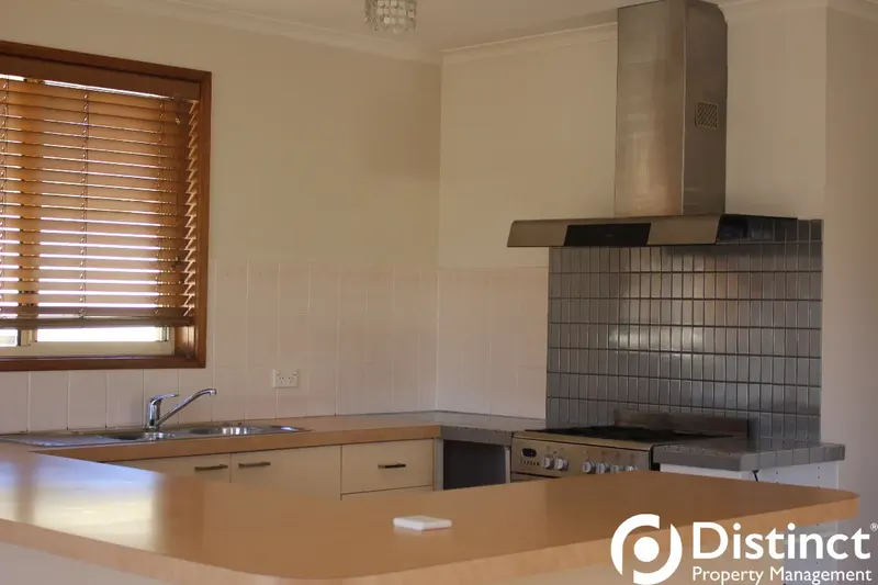 65 Bellchambers Crescent, Banks, photo 4