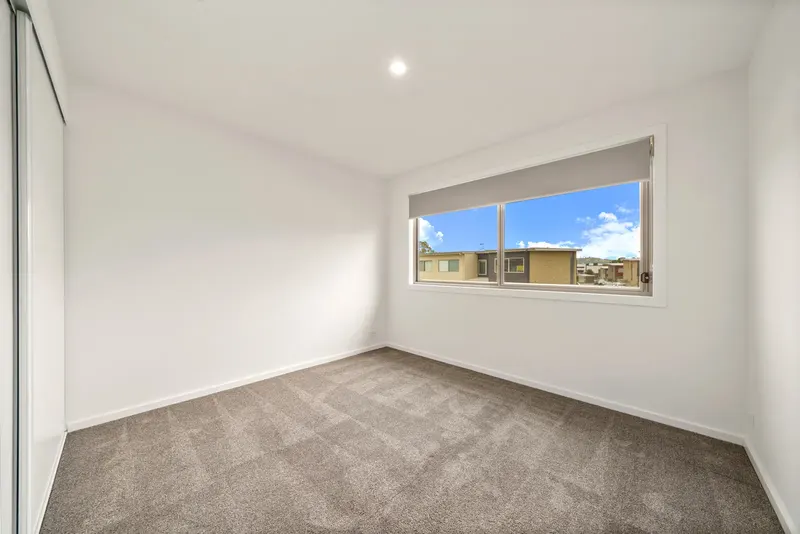 18/167 Mortimer Lewis Drive, Greenway, photo 14