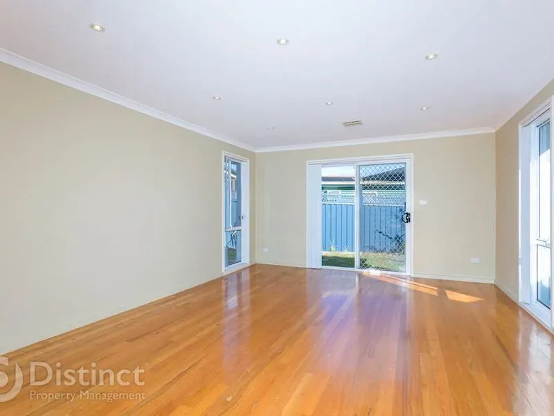 12a Jevons Place, Page, photo 4