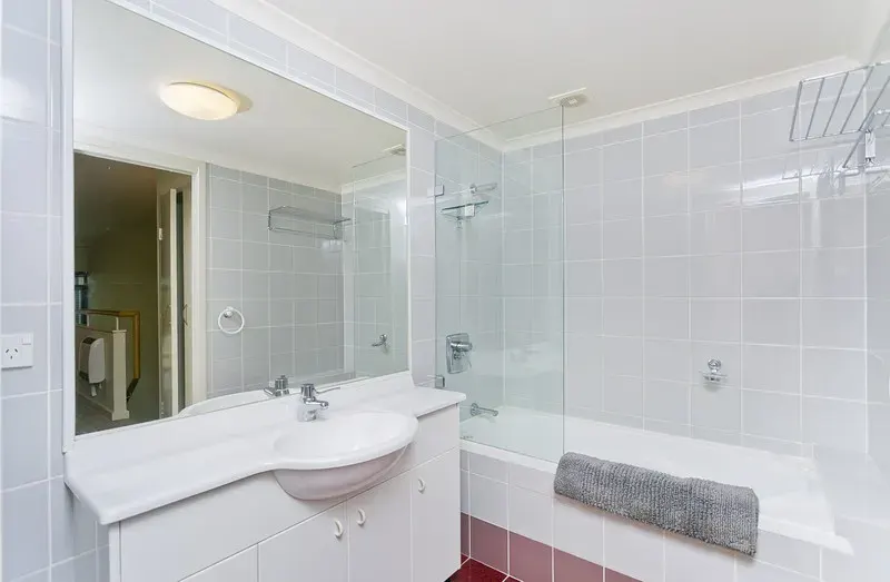 2/18 Captain Cook Crescent, Griffith, photo 7