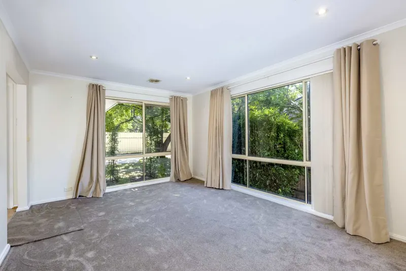 15 Piguenit Close, Lyneham, photo 5