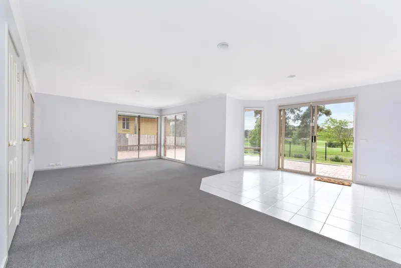 59 Ferguson Circuit, Ngunnawal, photo 4