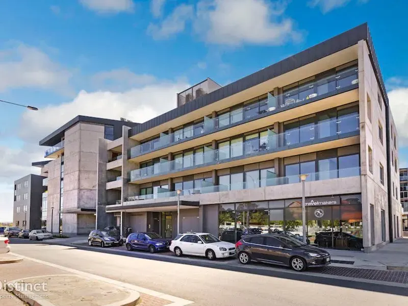 30/21 Eastlake Parade, Kingston, photo 1
