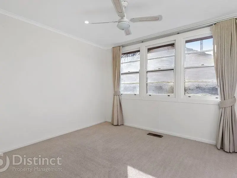 19 Bundeela Street, Narrabundah, photo 6