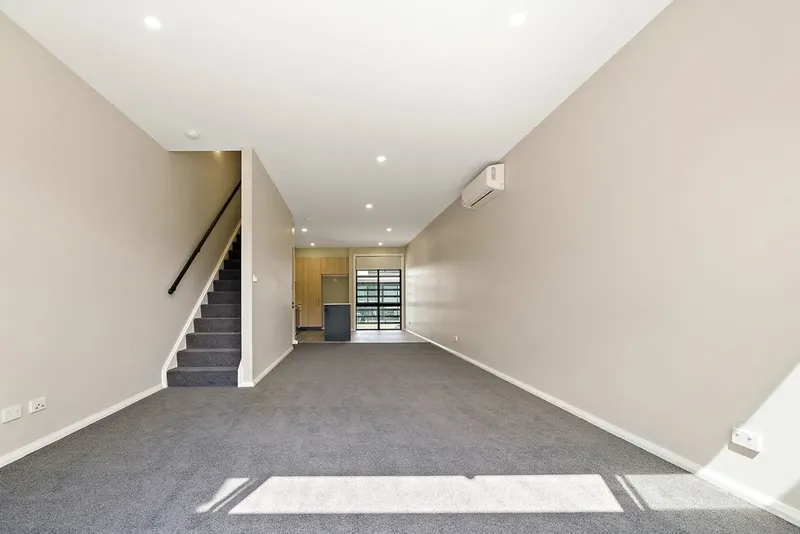 35/6 Ellison Harvie Close, Greenway, photo 2