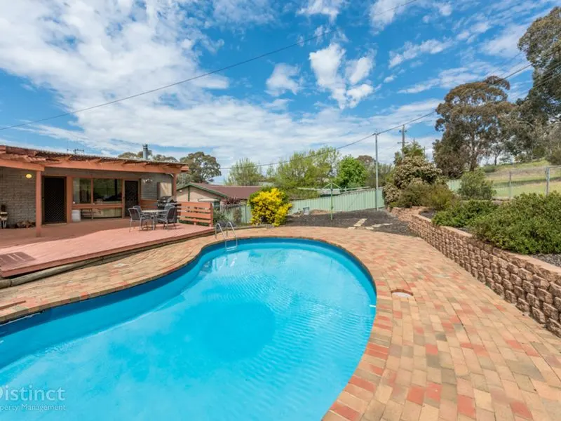 64 Magrath Crescent, Spence, photo 1