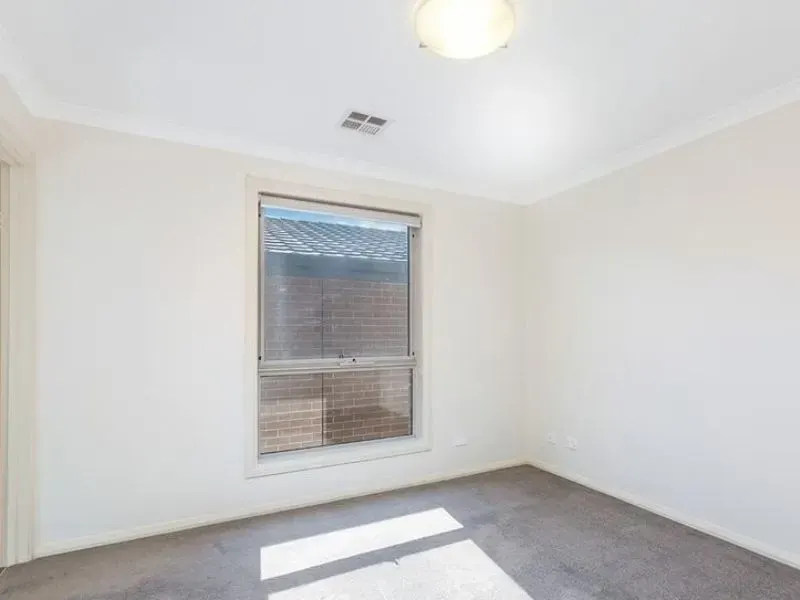 5 Bindugan Crescent, Ngunnawal, photo 8