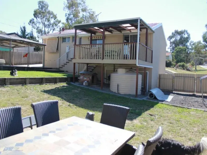 16 Lovegrove Place, Kambah, photo 10