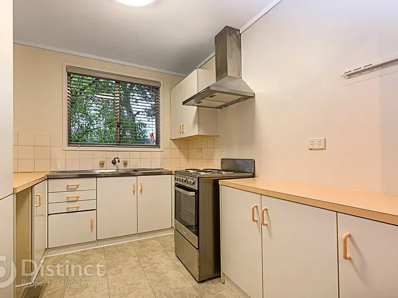 9 Amherst Street, Kambah, photo 2