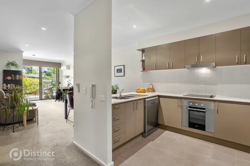 4/7 Coolac Place, Braddon, photo 4